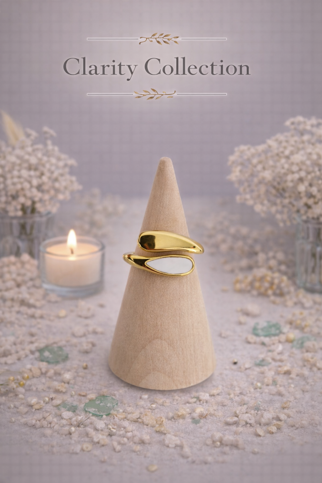 Bague - Pierre blanche et doré